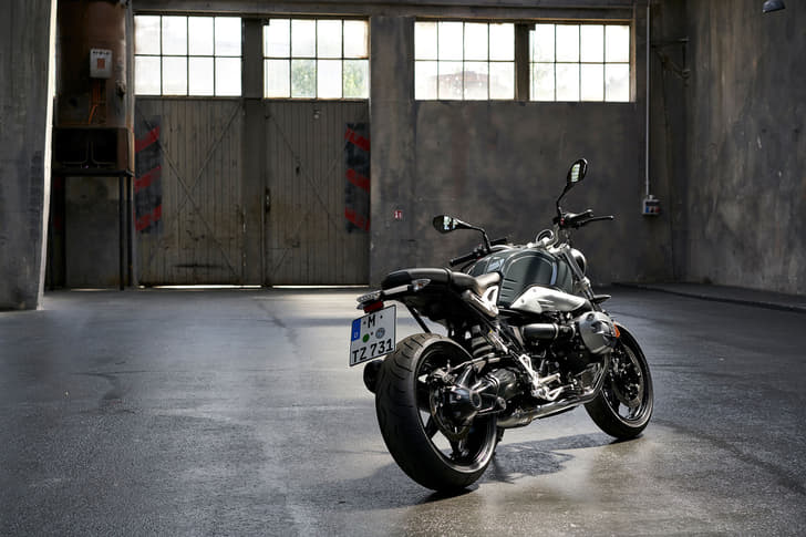 BMW R Nine T Pure, Racer photo gallery